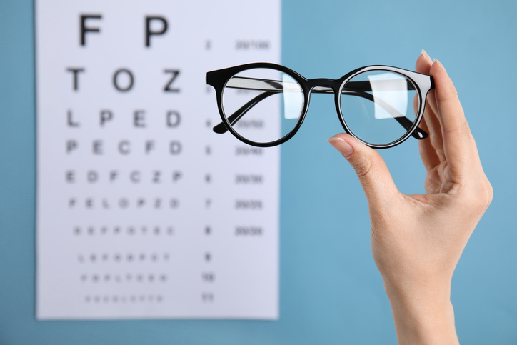 glasses-eye-chart